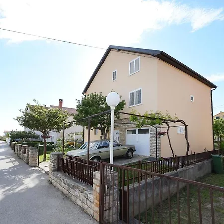 With A Parking Space - 13534 Lejlighed Zadar