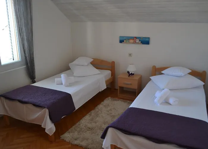 Apartman With A Parking Space - 13534 *